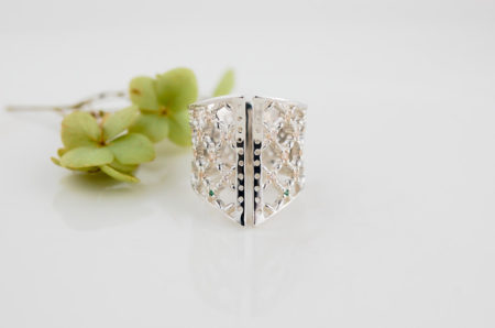 Corset - コルセットをモチーフにしたリング