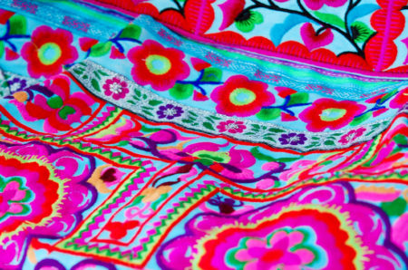 モン族の刺繍バック