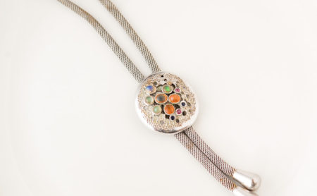 オパールのループタイ