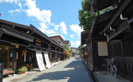高山の町並み