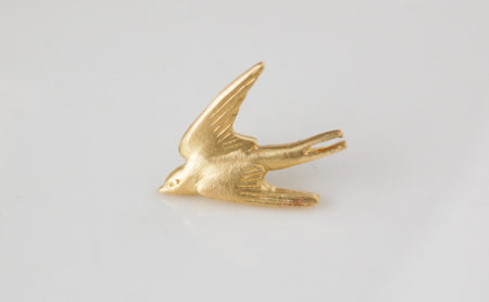 真鍮製つばめのピンバッチ