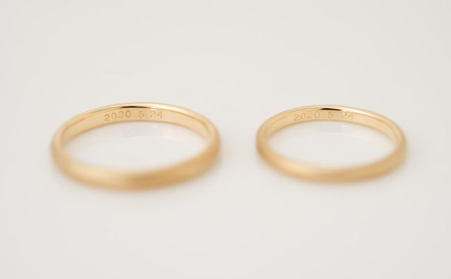 シンプルなK18YGの結婚指輪