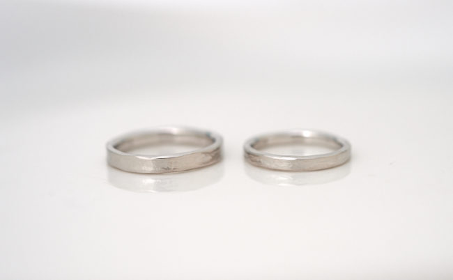 自然な風合いのプラチナ結婚指輪