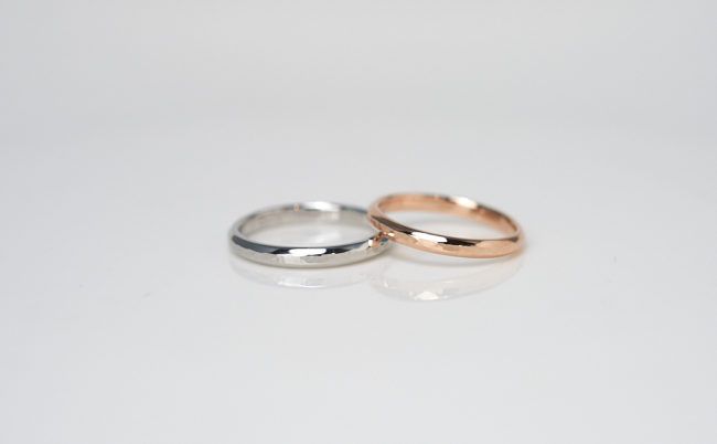 レール×槌目模様のプラチナ・K18PG結婚指輪