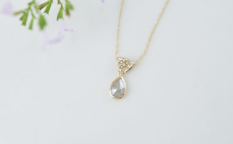 冬霞 ナチュラルダイヤモンド K10 ネックレス