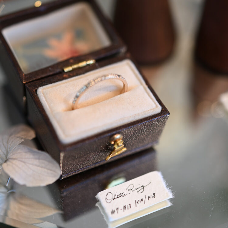 手書きの商品タグ