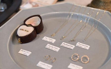 手書きの商品タグ